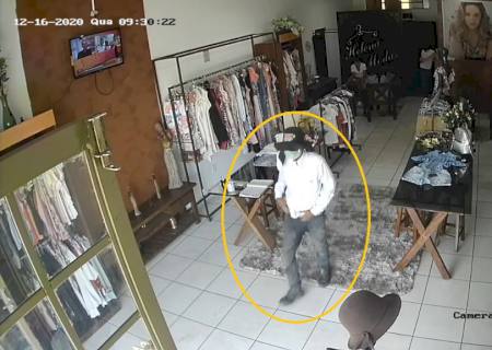 Vídeo: Criminoso com revólver invade loja, rouba joias e dinheiro no centro de Nova Andradina