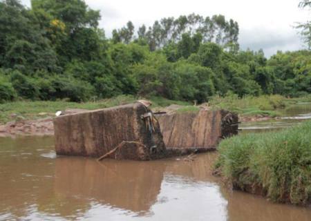 Com cães e drone, Bombeiros encontram corpo de criança no rio Anhanduí