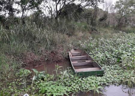PMA do Parque Estadual das Várzeas do Rio Ivinhema apreende embarcação e petrechos ilegais de pesca