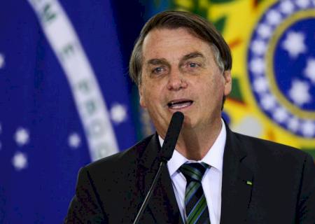 Decreto de Bolsonaro obriga postos a informarem em local visível composição do valor cobrado na bomba