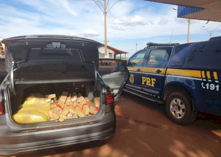 Traficante é preso com carro locado cheio de maconha em Rio Brilhante