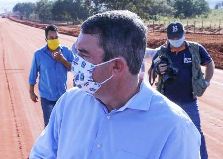 ''Vamos investir em cerca de 30 ruas e 8 bairros de Dourados'', avisa Eduardo Riedel