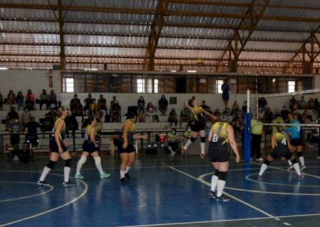 Naviraí, Sete Quedas e Dourados avançam na Liga MS de Voleibol