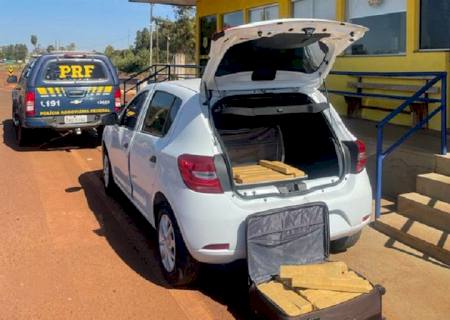 Em Rio Brilhante, homem é preso com duas malas cheias de maconha em carro locado