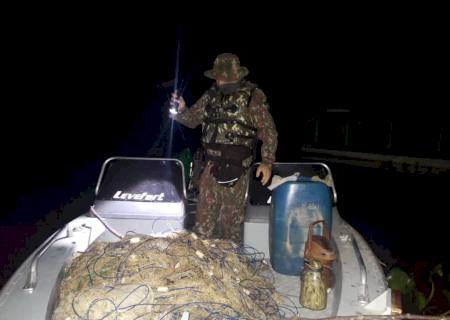 PMA apreende 40 redes de pesca nos rios Paraguai e Apa na fronteira e solta 50 kg de peixes
