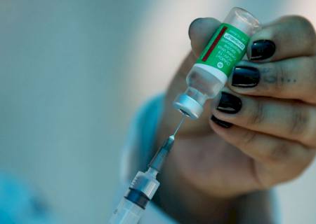 Boletim da Fiocruz mostra sucesso da vacinação contra a covid-19