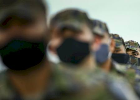 Entenda a PEC que pode barrar militares em cargos do governo