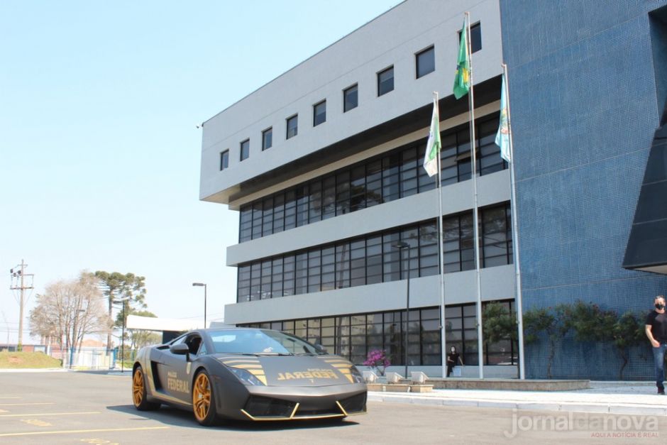 Lamborghini de R$ 800 mil apreendida com ''Rei do Bitcoin'' será usada pela Polícia Federal, no Paraná