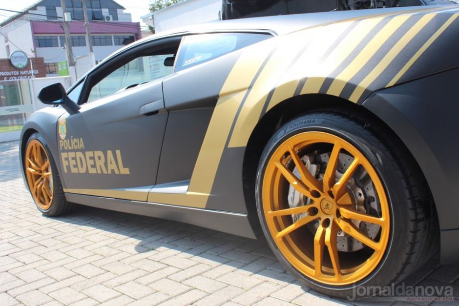 Lamborghini de R$ 800 mil apreendida com ''Rei do Bitcoin'' será usada pela Polícia Federal, no Paraná