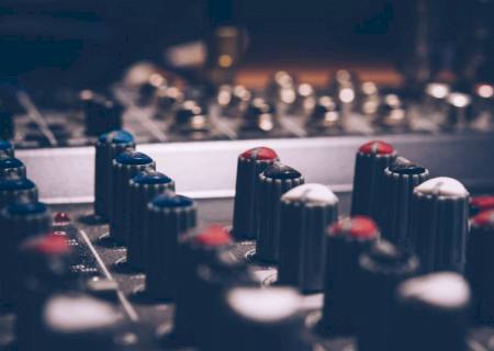 Batayporã terá música eletrônica durante vacinação de jovens de 18 anos nesta terça