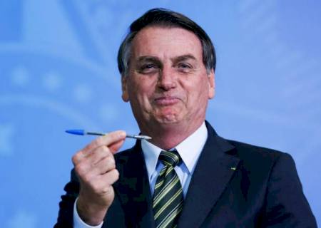 Presidente veta fundo eleitoral de R$ 5,7 bilhões para 2022