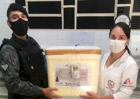 Com nova remessa, Batayporã inicia vacinação de idosos de 82 anos
