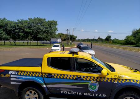 Com barreiras e equipes volantes, Polícia Militar Rodoviária vigia rodovias para evitar acidentes