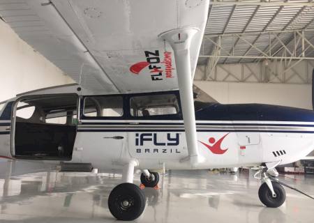 Dois aviões são roubados em Foz do Iguaçu e, em cidade do Paraguai