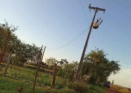 Moradores do Santa Olga reclamam falta de energia desde quinta-feira (14)