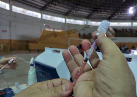 Vacina da Pfizer em crianças de 5 a 11 anos atende a critérios, diz FDA