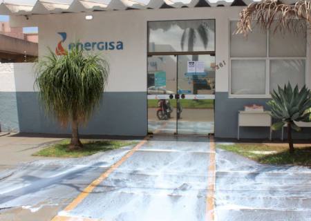Após leite derramado, Energisa diz que aumentou em 10 vezes a quantidade de equipes