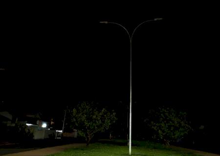 No breu há três dias, moradores reclamam por falta de iluminação pública no Celina Gonçalves