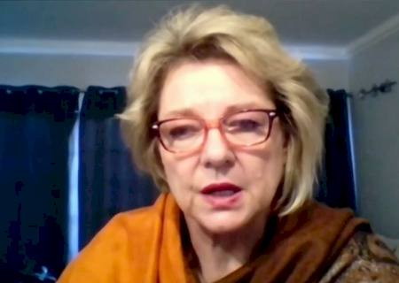 Médica sul-africana diz que pacientes com Ômicron apresentam sintomas ''muito leves''