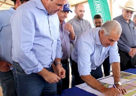 Governador assina convênio de apoio ao laço comprido em Mato Grosso do Sul