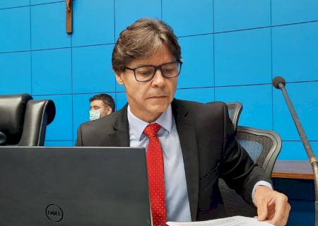Paulo Duarte entra com representação no MPF contra Energisa por protesto a consumidores