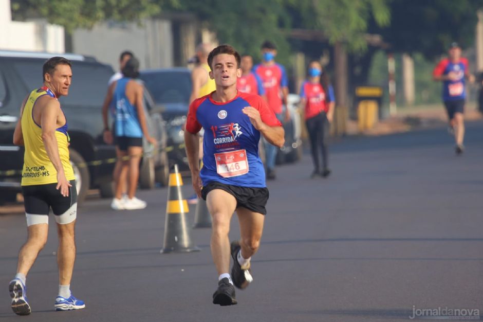 Douradenses lideram o pódio na Corrida Universitária da UCP