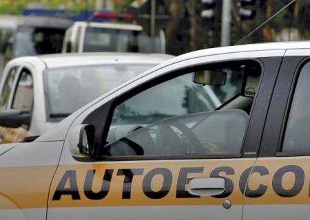 Detran e Procon realizam pesquisa de preços de autoescolas em Nova Andradina e outros municípios