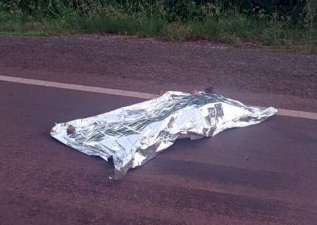 Mulher morre atropelada por carreta na região de Anastácio