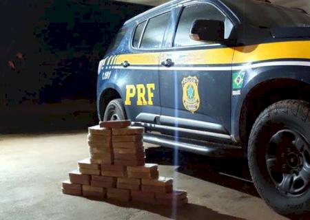 PRF apreende 38 kg de pasta base de cocaína em Água Clara