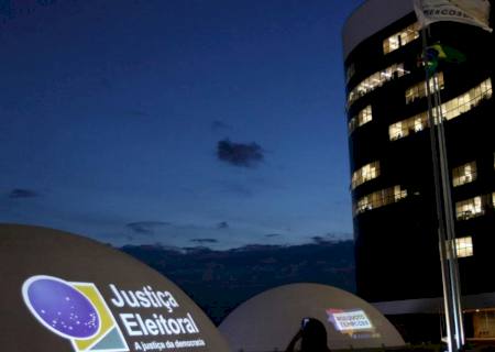 Defesa repudia fala de ministro do STF sobre Forças Armadas e eleições