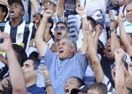 Com o fim do Campeonato Estadual de Futebol, envolvidos recebem homenagem da federação