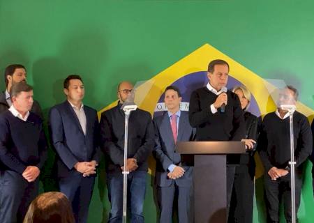 Vídeo: Doria desiste de pré-candidatura à Presidência pelo PSDB