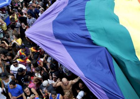 IBGE divulga 1º levantamento sobre homossexuais e bissexuais no Brasil