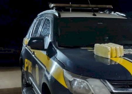 Casal é preso com pasta base de cocaína em Água Clara