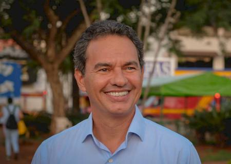 Marquinhos elabora plano de ação para acabar com déficit de 90 mil casas no Estado