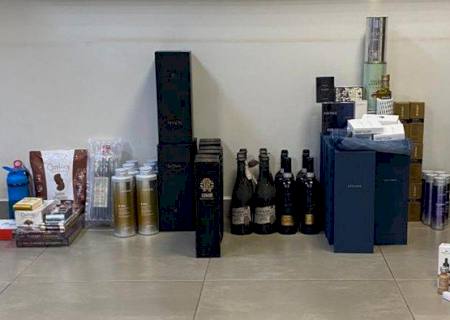 PF apreende dólares, reais e produtos do exterior avaliados em R$ 50 mil em aeronave em Ponta Porã