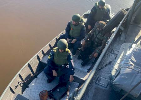 PMA de Miranda e Marinha autuam quatro pescadores em R$ 8 mil por pesca ilegal