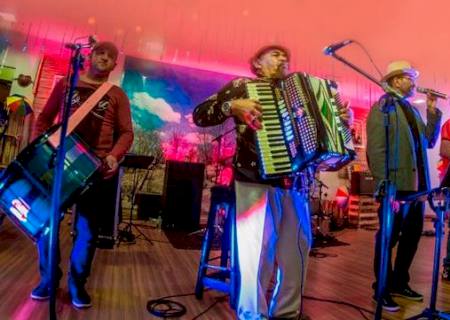 UEMS traz forró, samba e rock para o arraiá em Dourados neste sábado