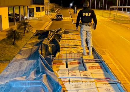 PRF apreende 500 mil maços de cigarros em Eldorado