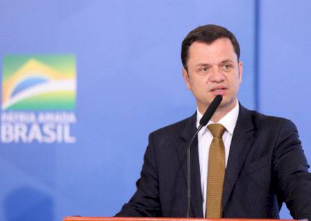 Ministro da Justiça determina que Polícia Federal investigue institutos de pesquisa