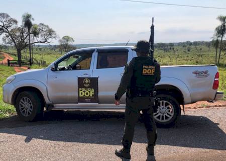 Caminhonete roubada em Brasília é recuperada pelo DOF à caminho do Paraguai
