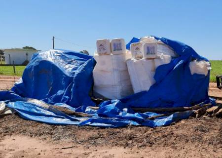 Engenheiro agrônomo é autuado por armazenamento ilegal de agrotóxicos e embalagens dos produtos