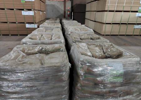 Ação conjunta apreende 27 toneladas de produto usado no refino de pasta base de cocaína