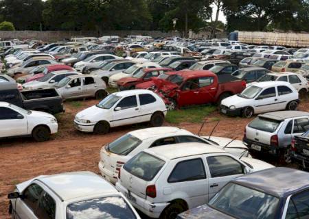 Leilão de veículos do Detran tem todos os lotes arrematados e arrecada R$ 308 mil