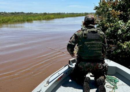 PMA de Mundo Novo apreende petrechos de pesca e solta pescado nos rios Paraná e Iguatemi