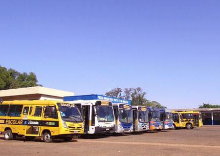 Secel abre processo seletivo com quatro vagas para motorista do transporte escolar