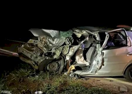 Motorista morre ao colidir de frente com caminhão na BR-158