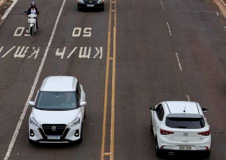 Veículos com placas finais 4 e 5 têm até final do mês para pagar o licenciamento