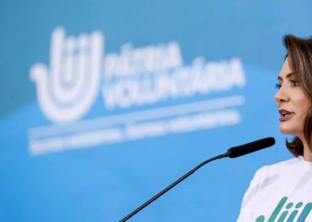 PF pede quebra de sigilos bancário e fiscal de Michelle Bolsonaro