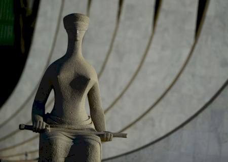 STF tem cinco votos para descriminalizar porte de maconha para consumo